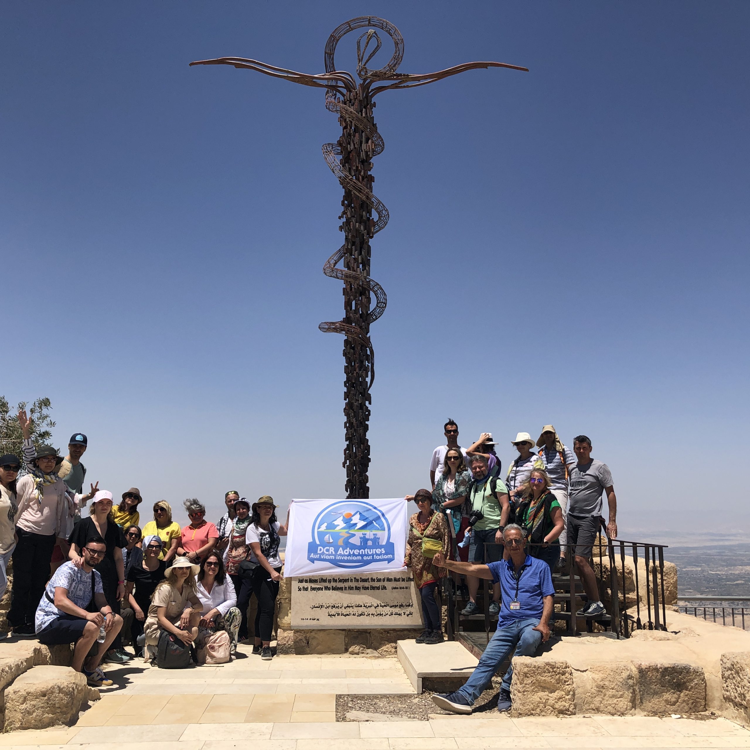 Ziua 1: Queen Allia - Madaba – Muntele Nebo – Aqaba (Joi, 25.05.2023)